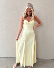 Load image into Gallery viewer, Graceful Smile Maxi Dress
