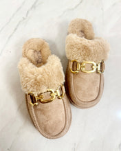 Load image into Gallery viewer, Davos Slipper - Taupe
