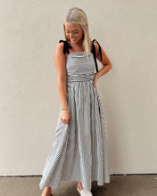 Load image into Gallery viewer, Sunday Social Striped Maxi Dress
